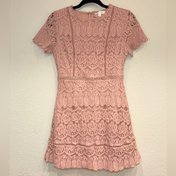NWOT August Sky Dusty Rose Crochet Boho‎ Mini Dress - Picture 1 of 7